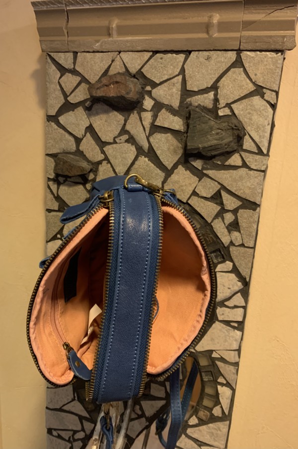 Pieni nahkalaukku - Image 3