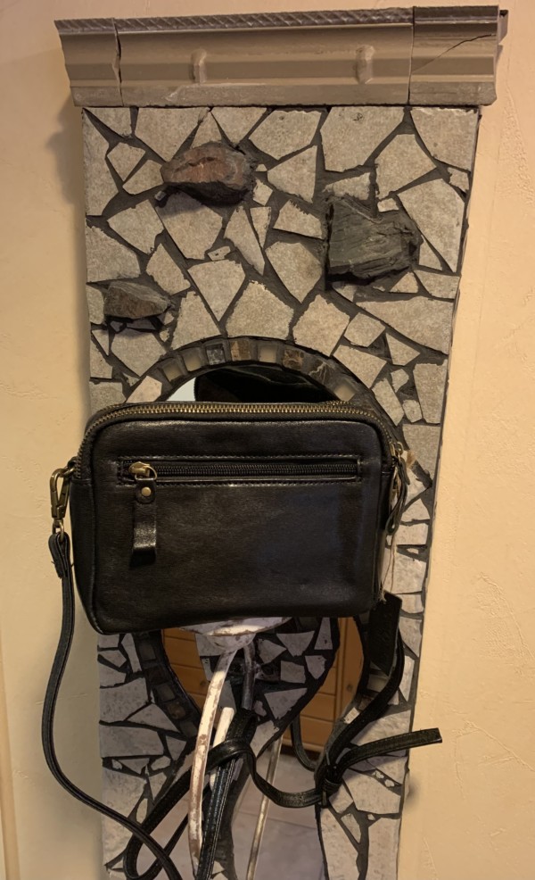 Pieni nahkalaukku - Image 2