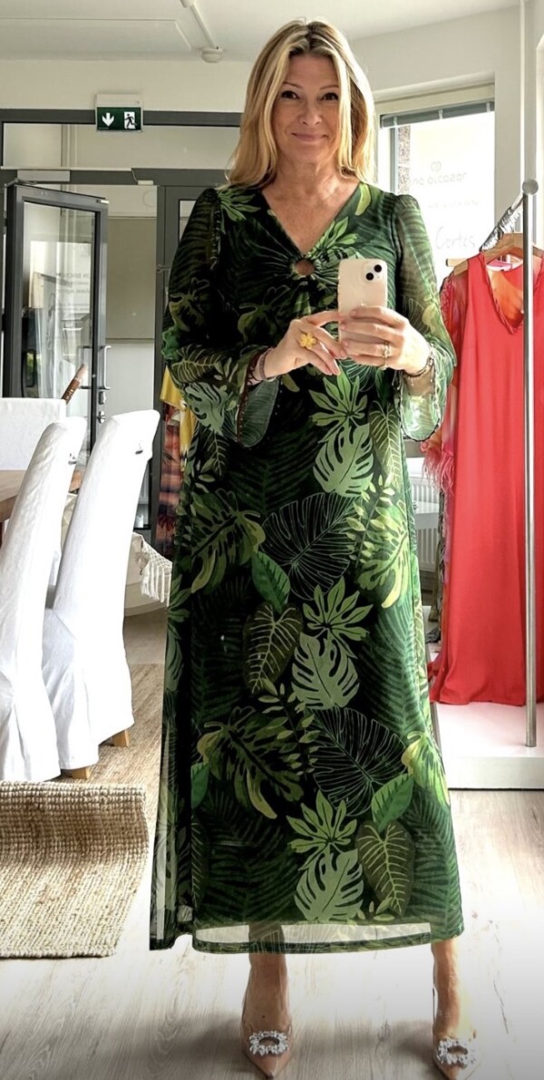 Ana Alcazar vihreä mekko