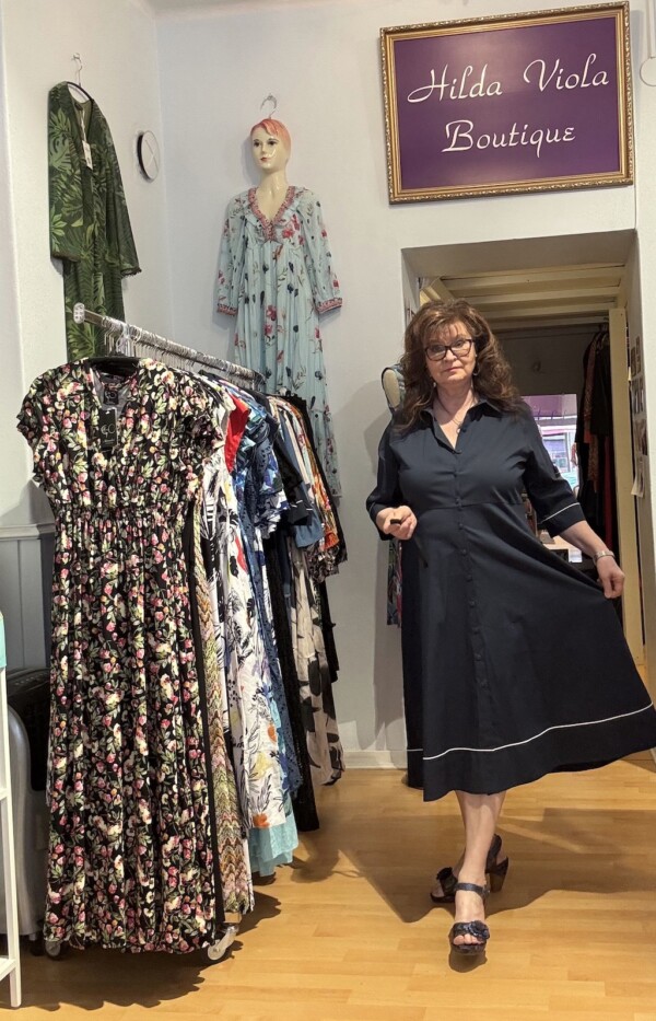 Eleria Cortesin sininen mekko - Image 4