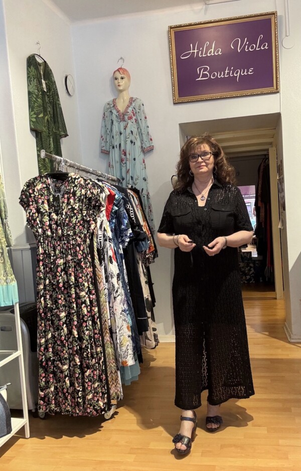 Eleria Cortesin musta pitsimekko - Image 6