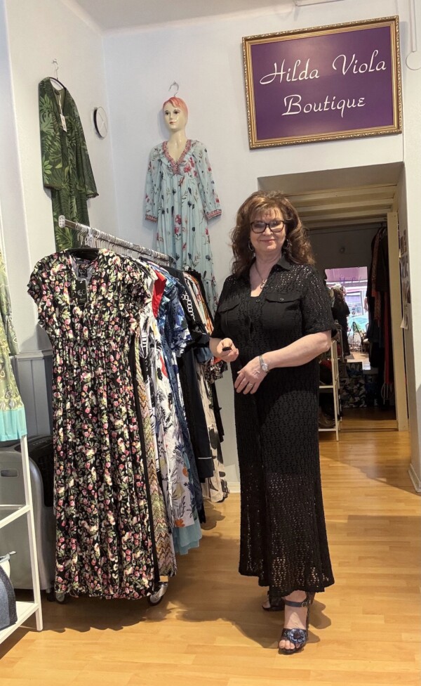 Eleria Cortesin musta pitsimekko - Image 4