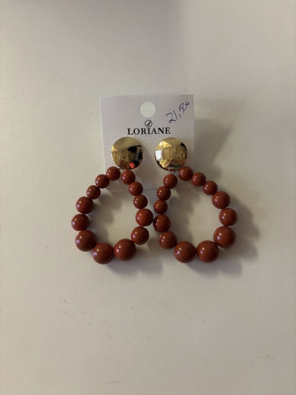 Helmikorvikset,  terrakotanväriset