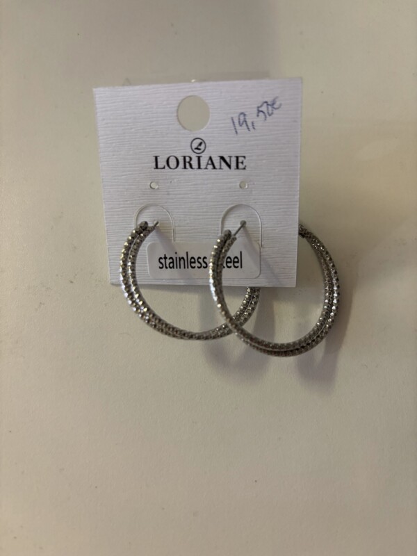 Hopeanväriset korvikset