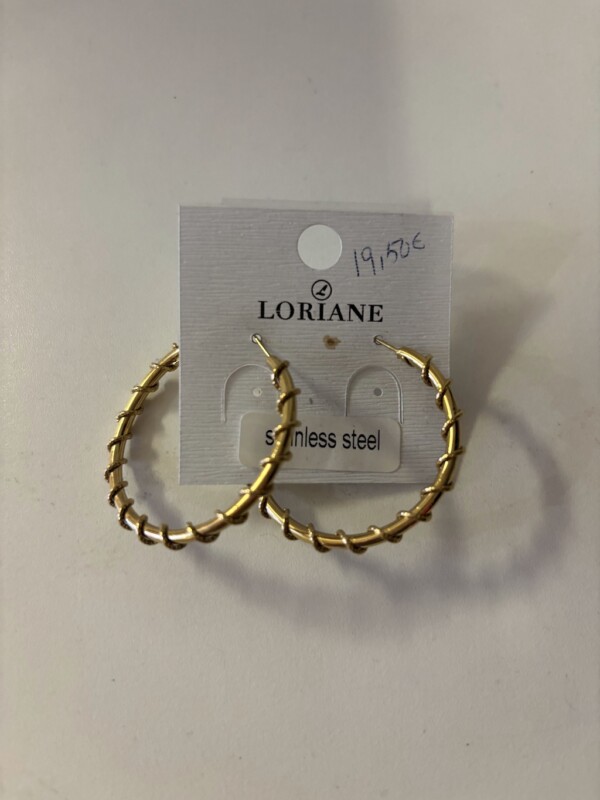 Kullanväriset korvikset