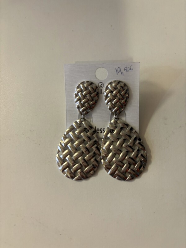 Hopeanväriset klipsikorvikset