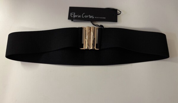 Eleria Cortesin musta vyö