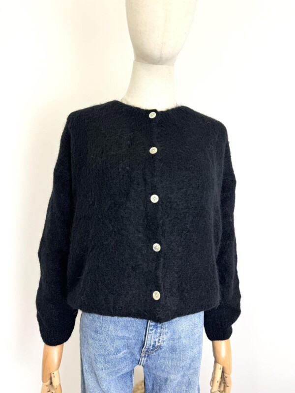 Neuletakki, napit edessä, pyöreä pääntie - Image 2