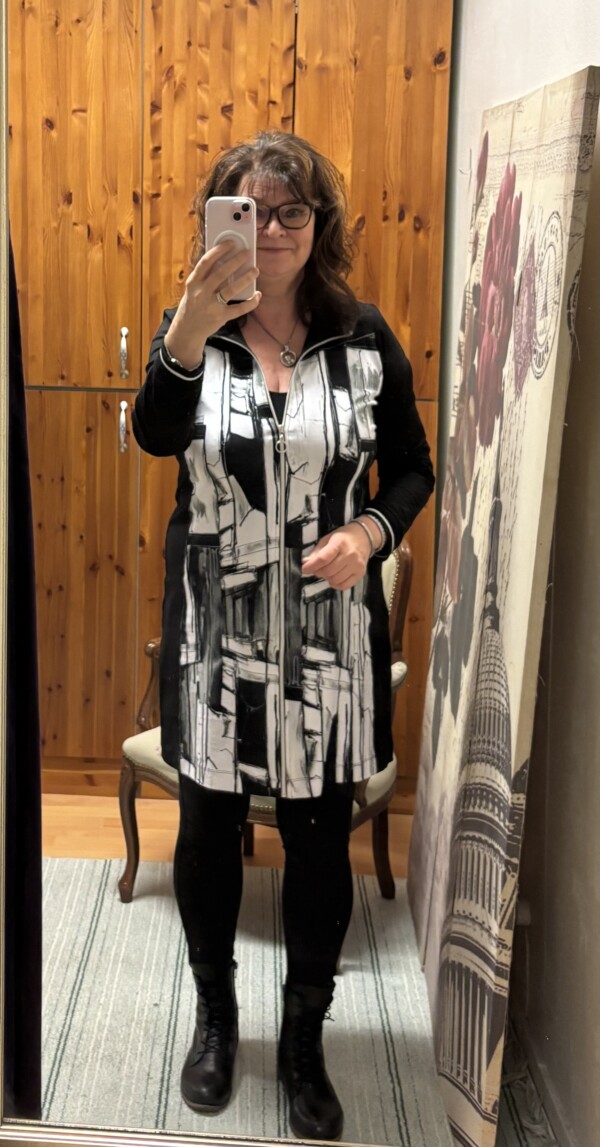 Dolcezzan mustavalkoinen tunika/mekko