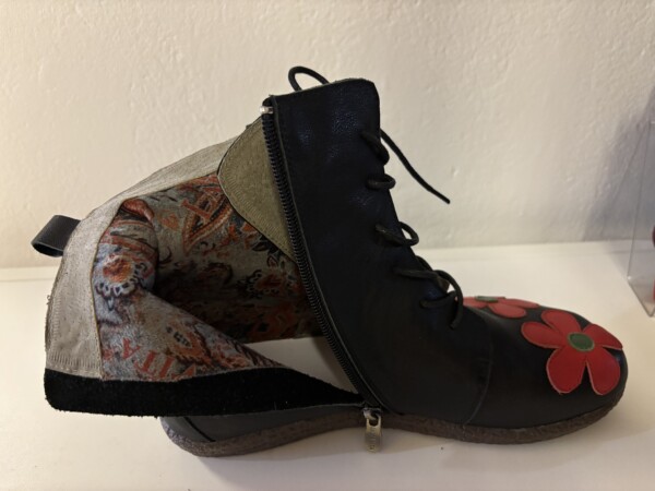 Laura Vitan Gocno 135 nahkanilkkurit - Image 5