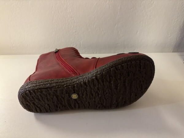 Laura Vitan Gocno 135 nahkanilkkurit - Image 4