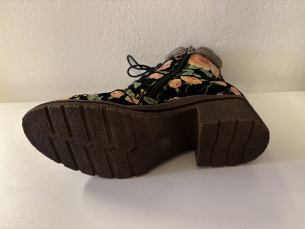 Laura Vitan Kalineo 08 kukkasomisteiset nilkkurit - Image 4