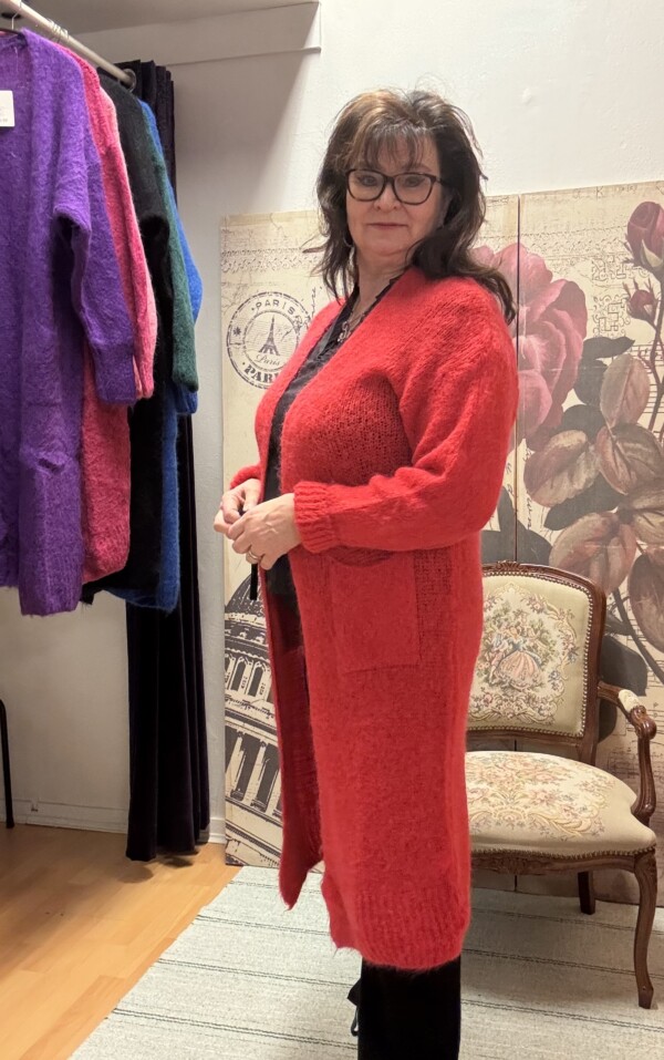 Pitkä neuletakki,  punainen - Image 2