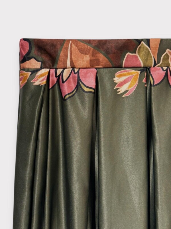 Kaunis kukkakuvioitu pitkä hame - Image 2