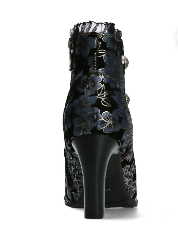 Laura Vitan Alcbaneo nilkkurit - Image 5