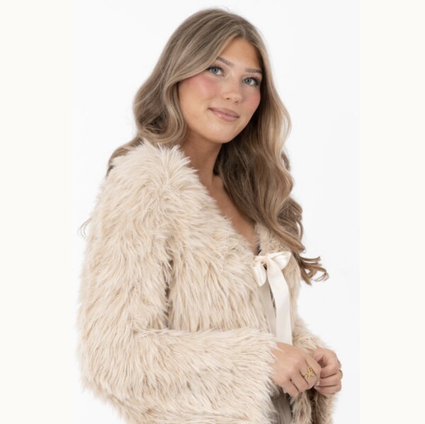 Capri Collection Chantelle pörröbolero - Image 4