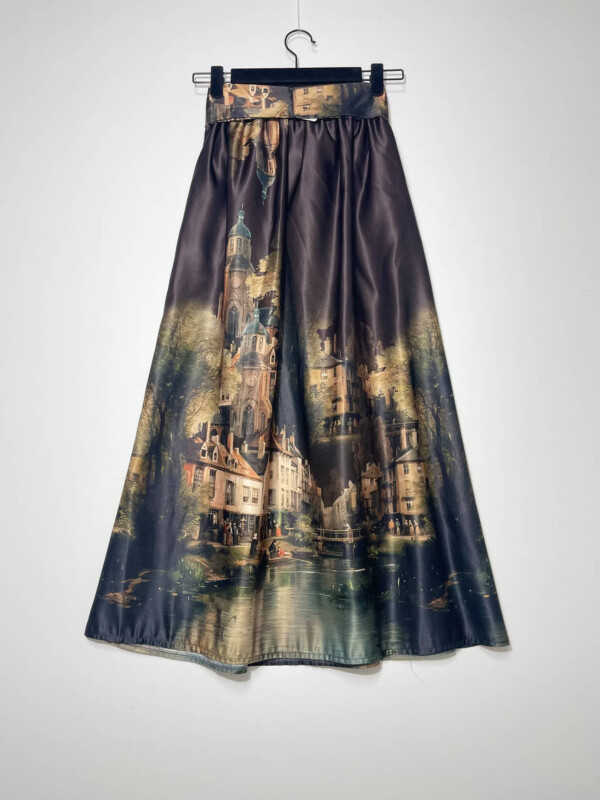 Kaunis maalauksellinen pitkä hame – Kaupunkimaisema - Image 2