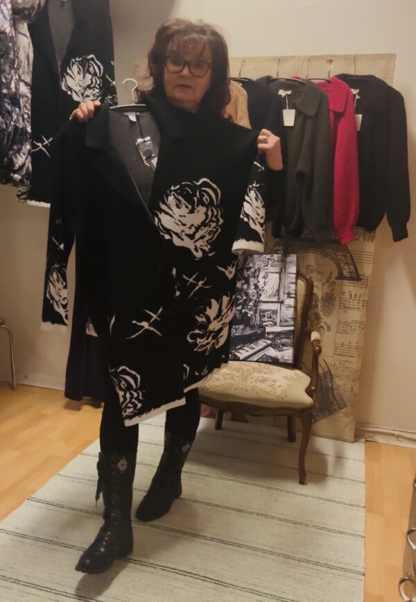 Dolcezzan mustavalkoinen villatakki